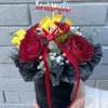 Box aranžman sa ružama i čokoladicama