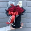 Box aranžman sa ružama i medom