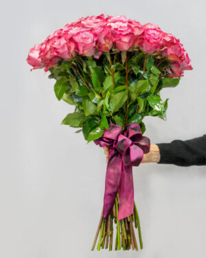 Buket od 51 ljubičaste ekvadorske ruže